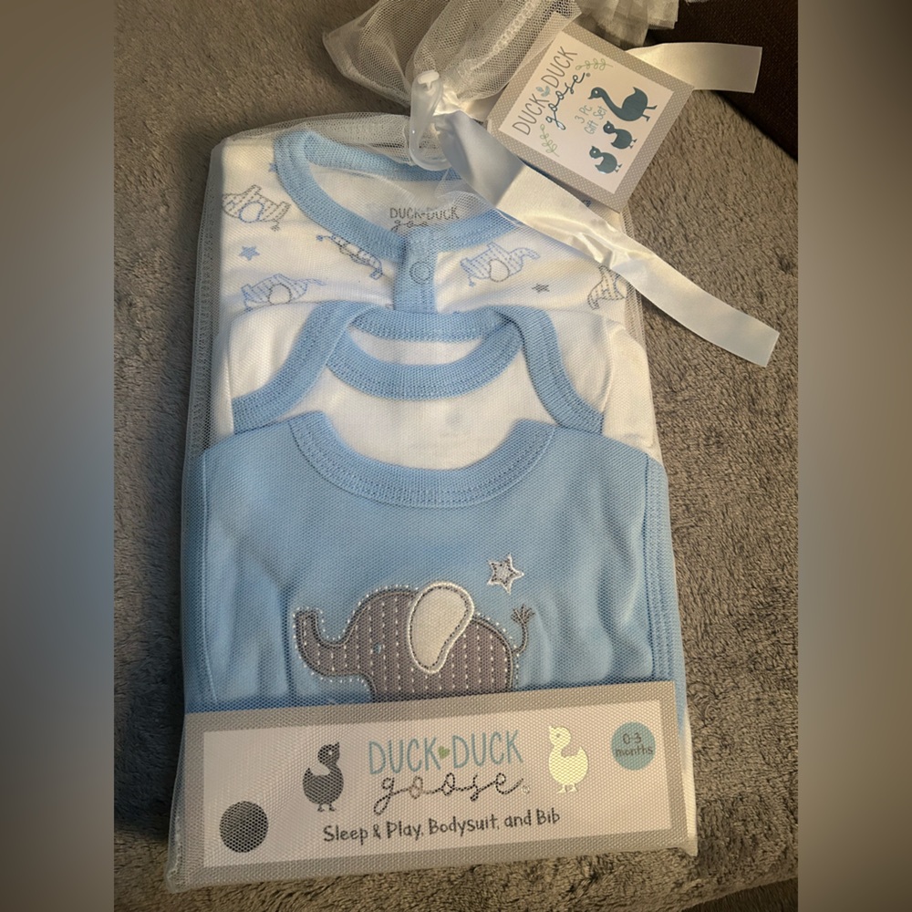 Duck Duck Goose Baby Elephant Outfit Set - Blue and White